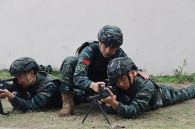 直击 仲夏时节武警官兵一线演训现场