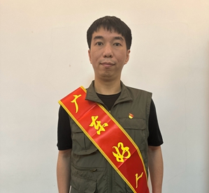 黄国成.jpg